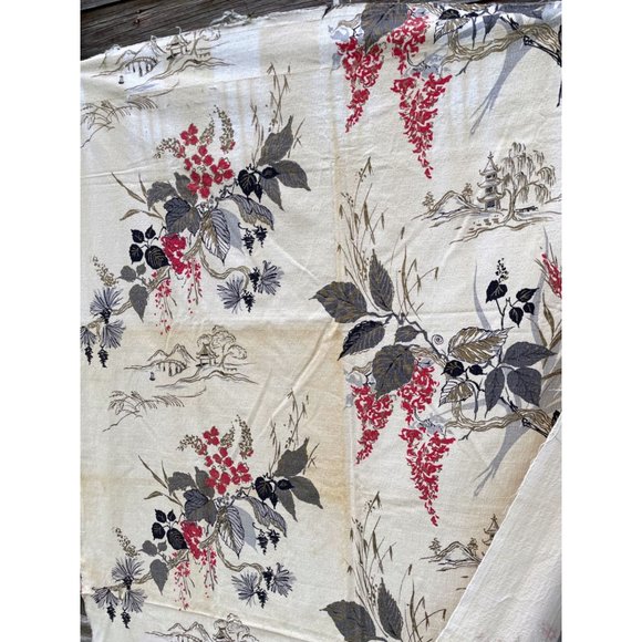 Vintage 1940s Salvaged Barkcloth Curtain Fabric Panels Floral Pagoda Houses - Picture 13 of 16